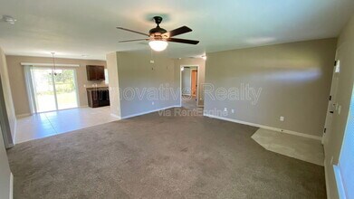 157 Malauka Loop in Ocklawaha, FL - Building Photo - Building Photo