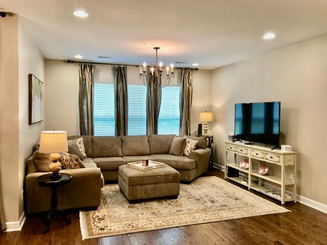 property at 7802 Kemberton Dr W