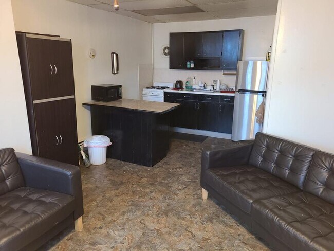 18 Hoyt St in Newark, NJ - Foto de edificio - Building Photo