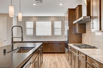 1494 Bat Hawk St in Las Vegas, NV - Building Photo - Building Photo