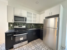 30 Providence St, Unit 3R