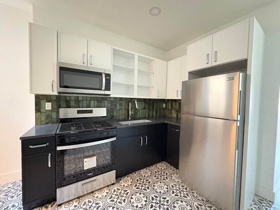 30 Providence St, Unit 2F in Newark, NJ - Foto de edificio