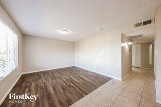 9914 N 73rd Ave in Peoria, AZ - Building Photo - Building Photo