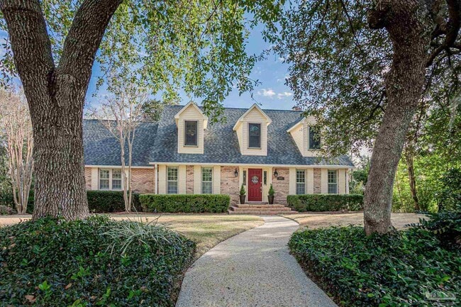 405 Canterbury Ln in Gulf Breeze, FL - Building Photo - Building Photo