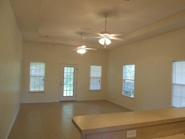 property at 713 N Park Blvd