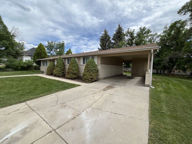 60 E 200 S in Mt Pleasant, UT - Building Photo - Building Photo