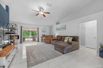 2442 Raider Ln in Navarre, FL - Building Photo - Building Photo