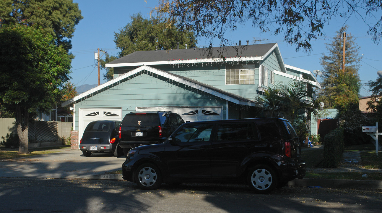 243 E Center St in Covina, CA - Building Photo