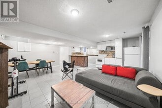 51 Watson St in Toronto, ON - Building Photo - Building Photo