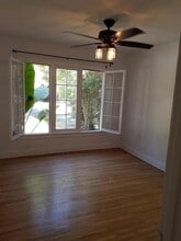 927 Havenhurst Dr in West Hollywood, CA - Foto de edificio - Building Photo