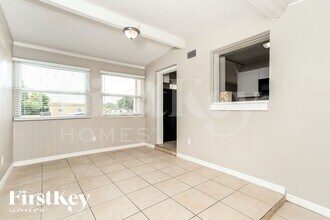 2225 Flamingo Ave, Unit 10604 in Deltona, FL - Foto de edificio - Building Photo