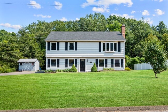 property at 32 Nod Brook Rd