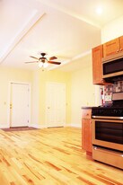 51 N Champlain St in Burlington, VT - Building Photo