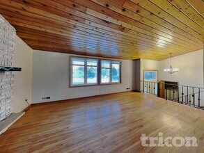 9241 34th Ave N in Minneapolis, MN - Building Photo - Building Photo