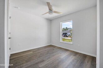 43 Pony Express Dr in Palm Coast, FL - Foto de edificio - Building Photo