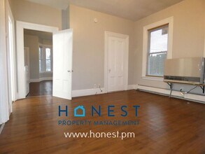 35 Summer St in Waterville, ME - Building Photo - Building Photo