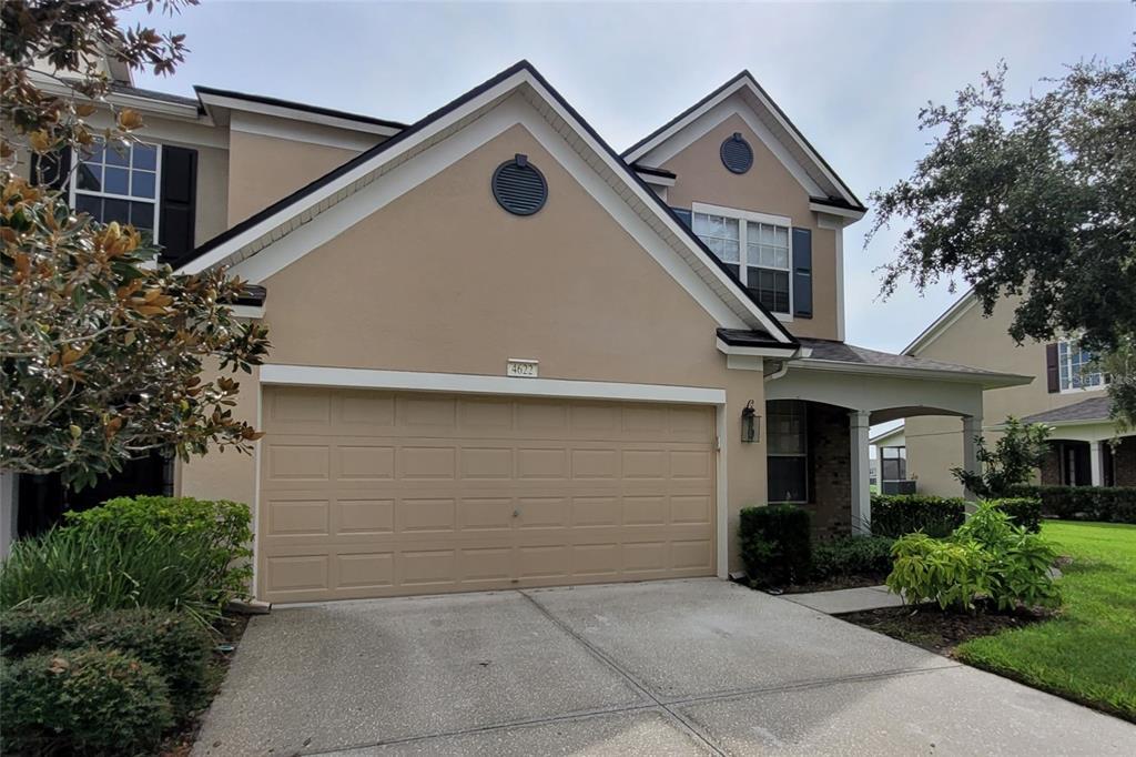 4622 Barnstead Dr in Riverview, FL - Foto de edificio