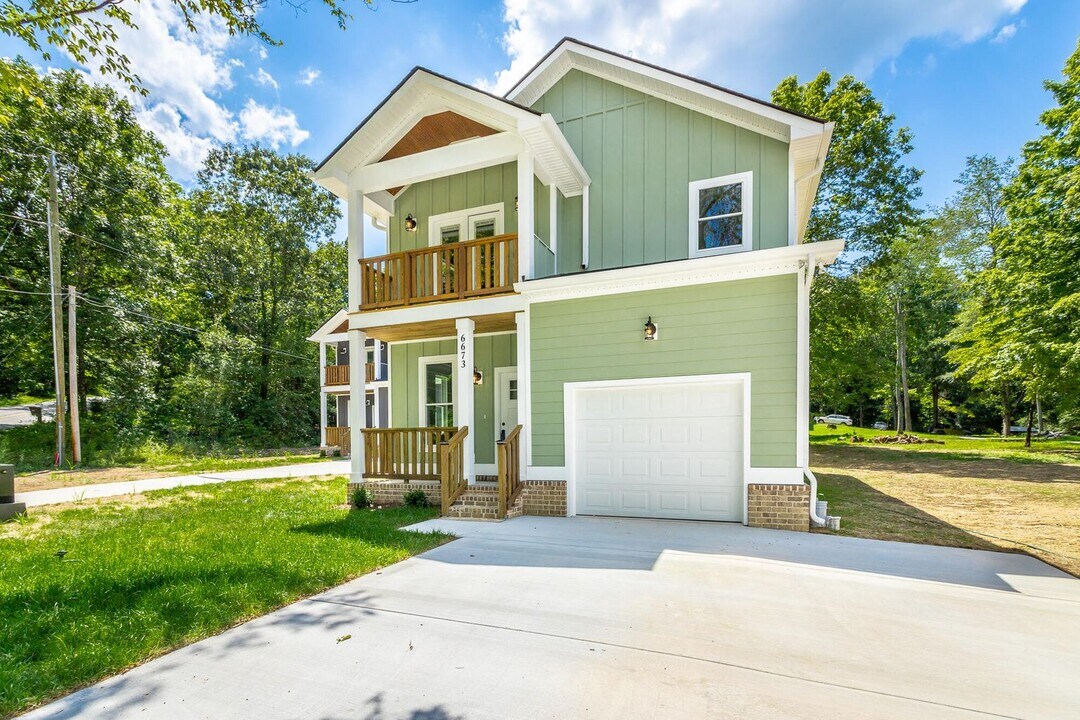 6673 Sandswitch Rd in Chattanooga, TN - Building Photo