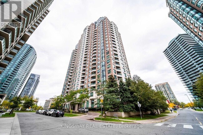 property at 7 Lorraine Dr