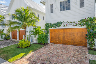 825-990 10th Ave S in Naples, FL - Building Photo - Building Photo