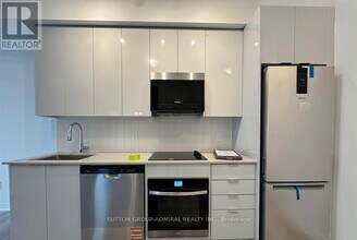 10 Abeja St in Vaughan, ON - Building Photo - Building Photo
