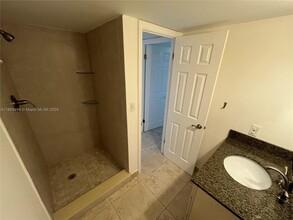 3575 Broken Woods Dr, Unit 1,850/ in Coral Springs, FL - Foto de edificio - Building Photo