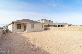 13821 Madero Dr in El Paso, TX - Building Photo - Building Photo