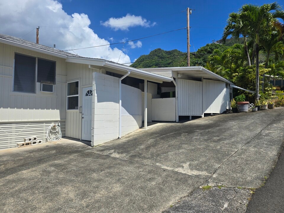 3210 Lower Rd, Unit r057 in Honolulu, HI - Building Photo