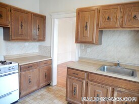 94 Maple St, Unit 5 in Malden, MA - Building Photo