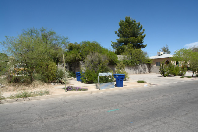 1735-B E 8th St in Tucson, AZ - Building Photo - Building Photo