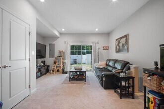 535 View Point Way in Fredericksburg, VA - Building Photo - Building Photo