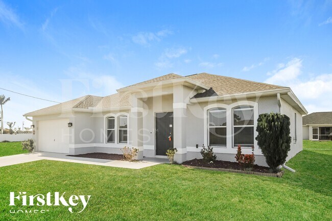 2519 NW 7th St in Cape Coral, FL - Building Photo - Building Photo