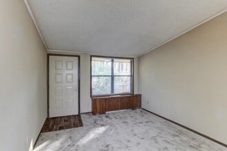 Redan Village in Decatur, GA - Foto de edificio - Building Photo