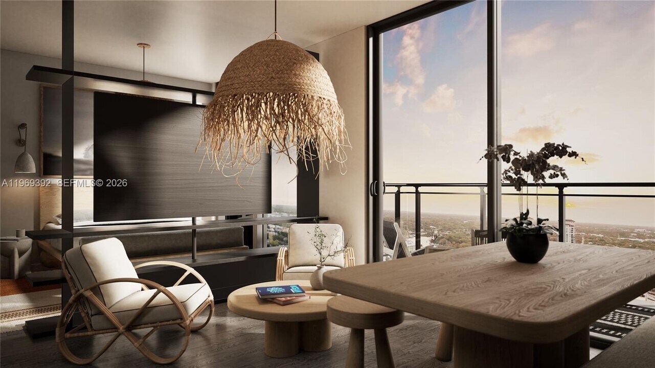 221 SW 1st Ave in Fort Lauderdale, FL - Building Photo