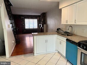 2408 S Sartain St in Philadelphia, PA - Building Photo - Building Photo