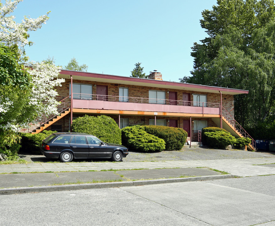 6210 22nd Ave NW in Seattle, WA - Foto de edificio