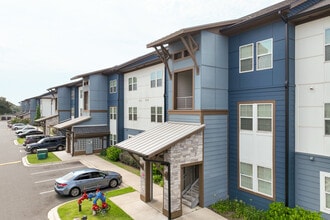 Lafayette Gardens in Tallahassee, FL - Building Photo - Building Photo