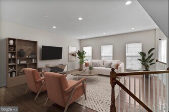 13258 Maple Creek Ln in Centreville, VA - Building Photo - Building Photo