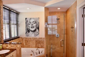 821 N Riverside Dr, Unit 701 in Pompano Beach, FL - Foto de edificio - Building Photo