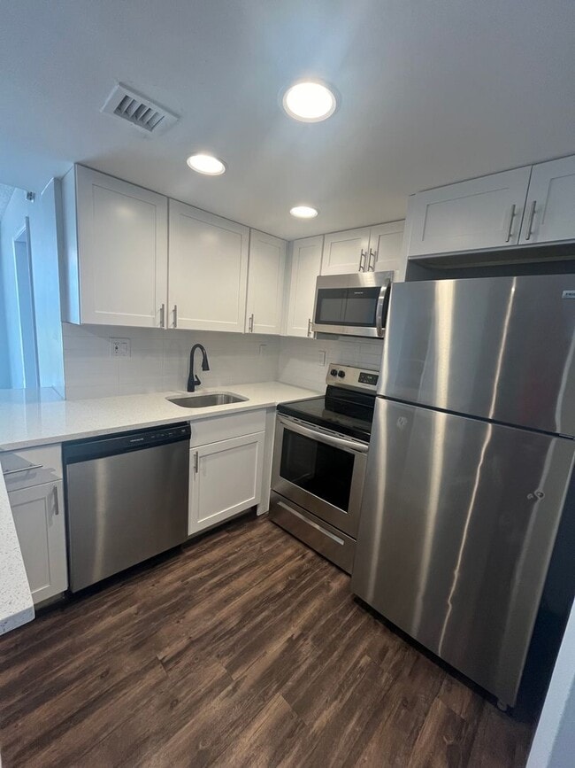 property at 706 Executive Center Dr