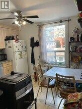 26 Lippincott St in Toronto, ON - Building Photo - Building Photo