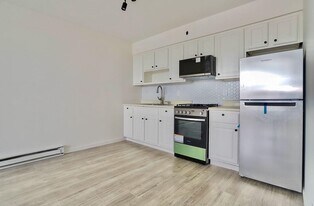 502 Central Ave in Jersey City, NJ - Building Photo