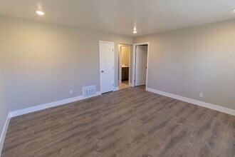 3612 Greeley Dr-Unit -3612 Greeley Dr A in Columbia, MO - Building Photo - Building Photo