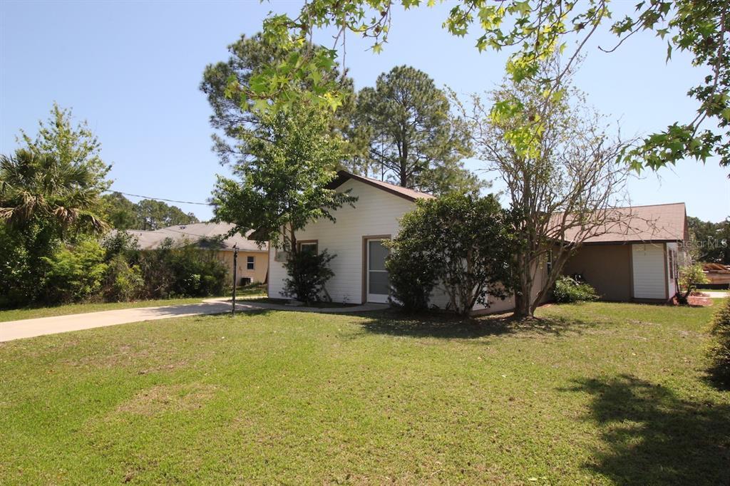 2 Plateau Ln in Palm Coast, FL - Building Photo