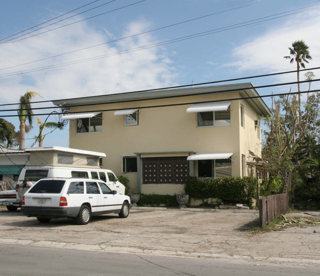 92 Hendricks Is in Fort Lauderdale, FL - Building Photo - Building Photo