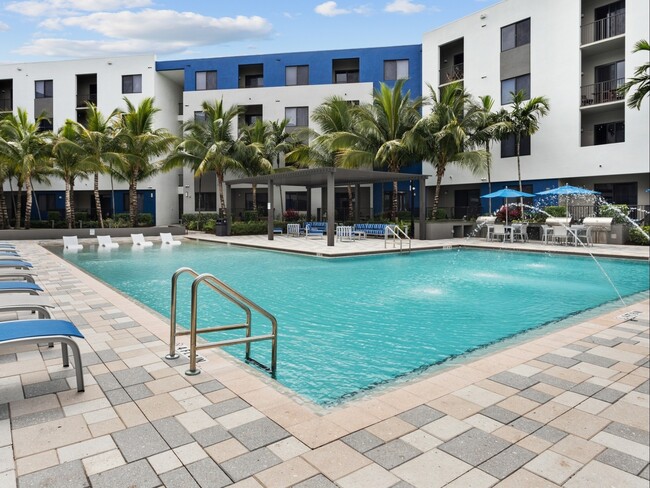 AMLI 8800 in Doral, FL - Foto de edificio - Building Photo