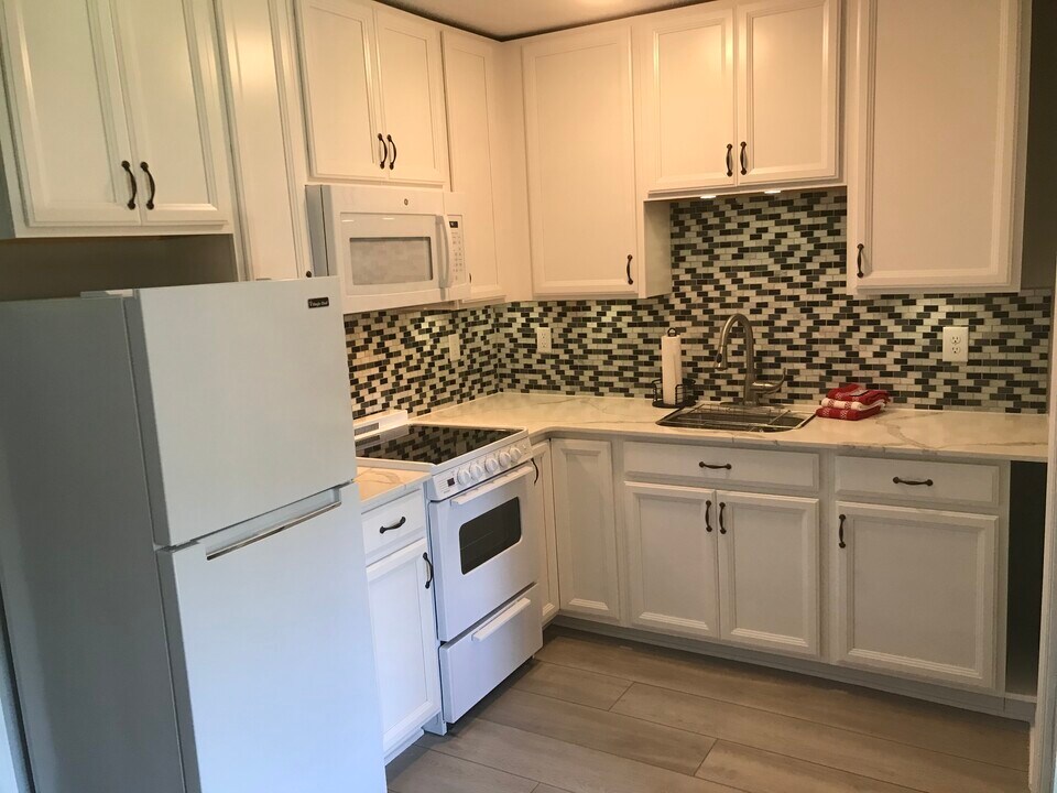 4617 Yates Mill Pond Rd, Unit 1 in Raleigh, NC - Foto de edificio