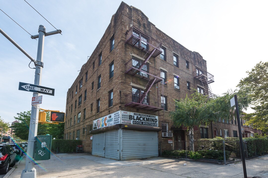 394 Rutland Rd in Brooklyn, NY - Building Photo