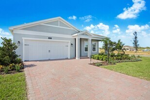 81 White Pelican Ln in Sebastian, FL - Building Photo