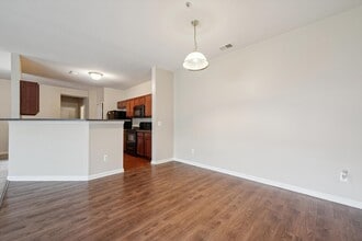 29043 Cullen Dr in Romulus, MI - Building Photo - Building Photo